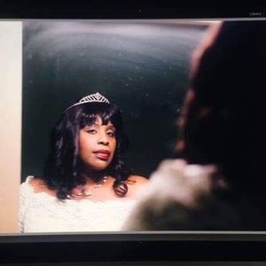 Meet your Posher, Clintrina